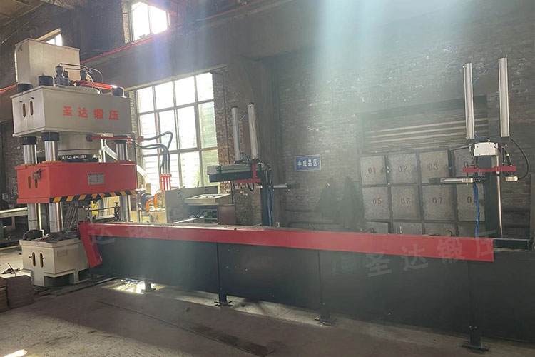 630噸錨桿托盤(pán)生產(chǎn)線(xiàn) 630噸錨桿托盤(pán)生產(chǎn)線(xiàn)