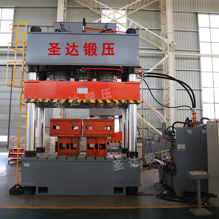 1200噸四柱液壓機(jī) 1200噸四柱液壓機(jī)