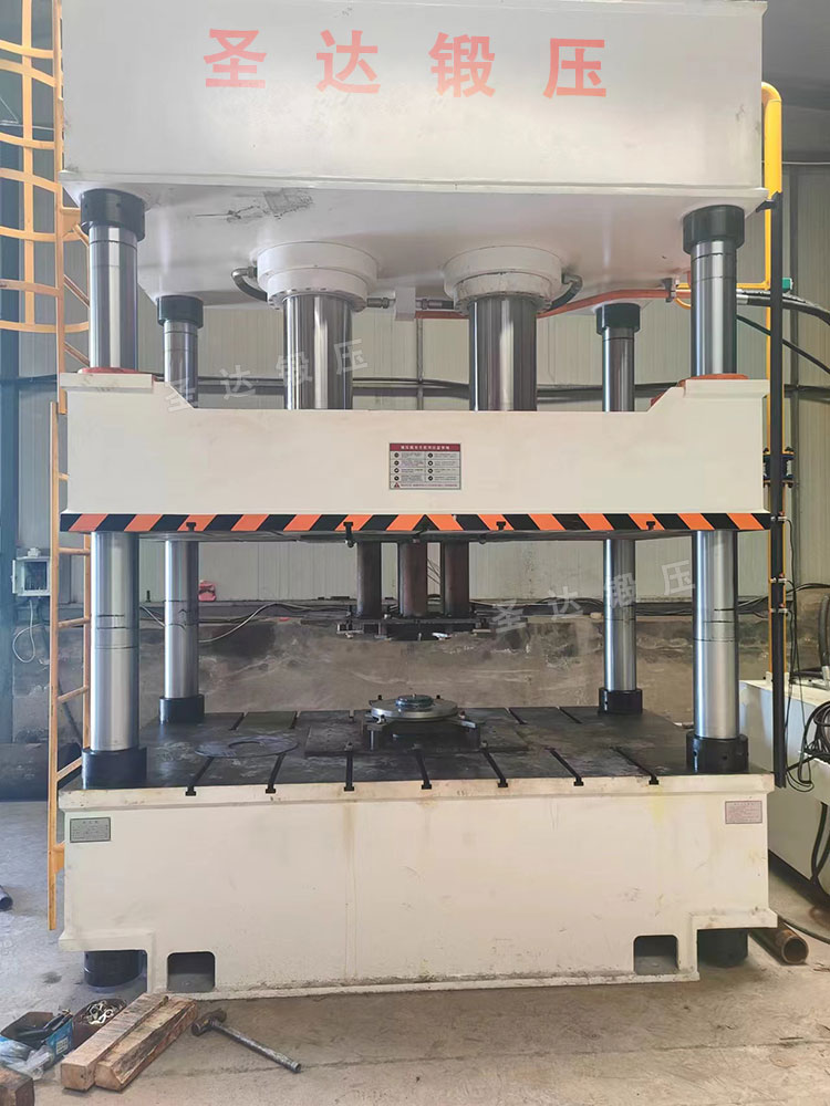 500噸農(nóng)機(jī)配件沖壓液壓機(jī) 500噸農(nóng)機(jī)配件沖壓液壓機(jī)