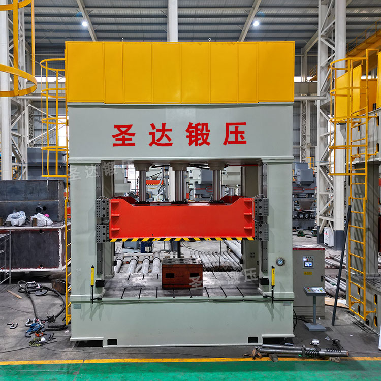 315噸框架式液壓機(jī)車間展示 315噸框架式液壓機(jī)車間展示